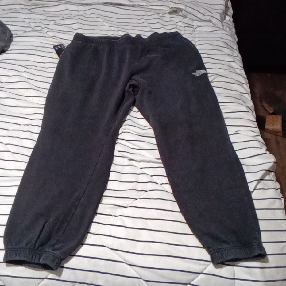The North Face Kids Black Fleece Joggers with Logo
